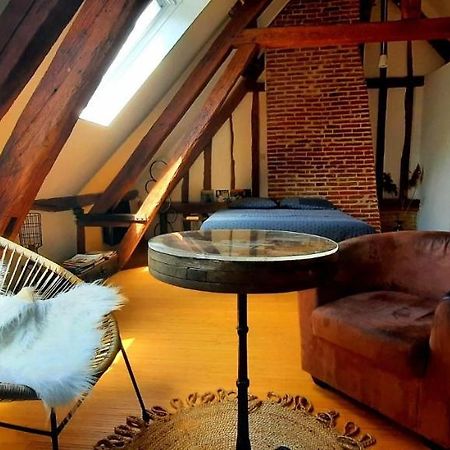 Loft De Charme A 150M De La Cathedrale Lägenhet Beauvais Exteriör bild