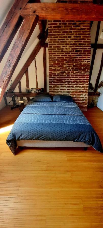 Loft De Charme A 150M De La Cathedrale Lägenhet Beauvais Exteriör bild
